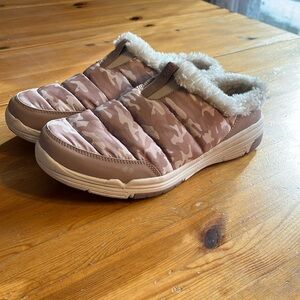 Ryca lined clogs Size 11